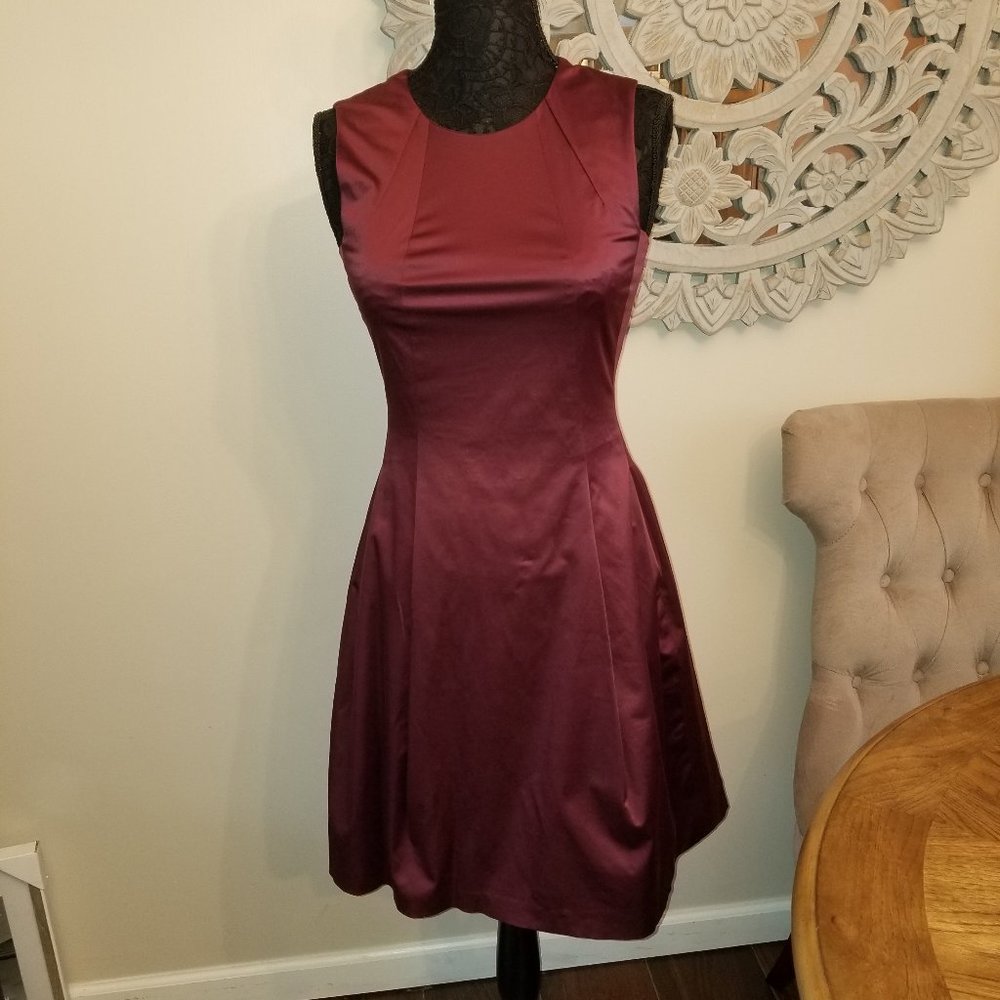HUGO BOSS DRESS SIZE 38 US SIZE 4